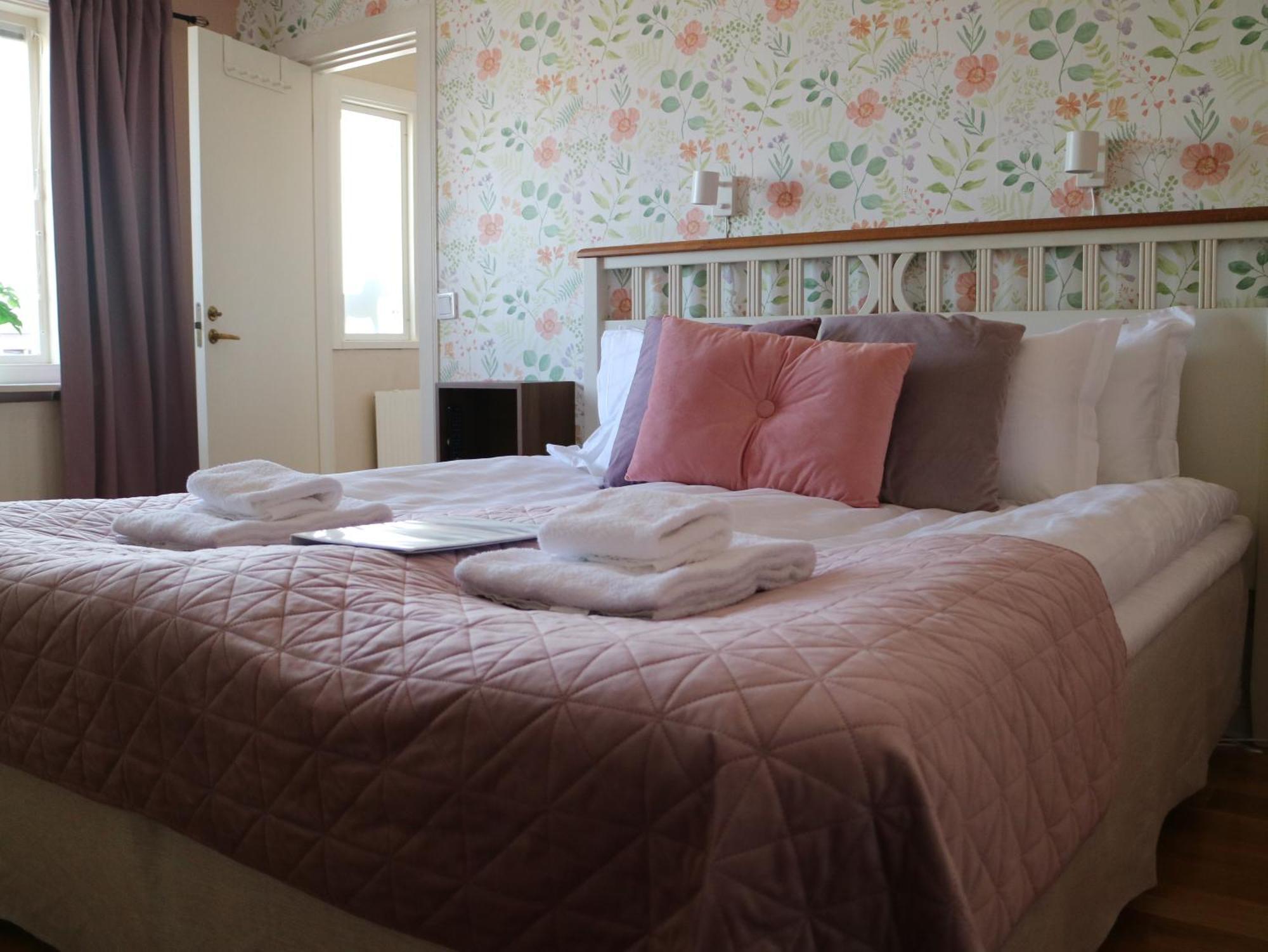 Lustigsgarden Boutique Hotel เรทท์วิก ภายนอก รูปภาพ